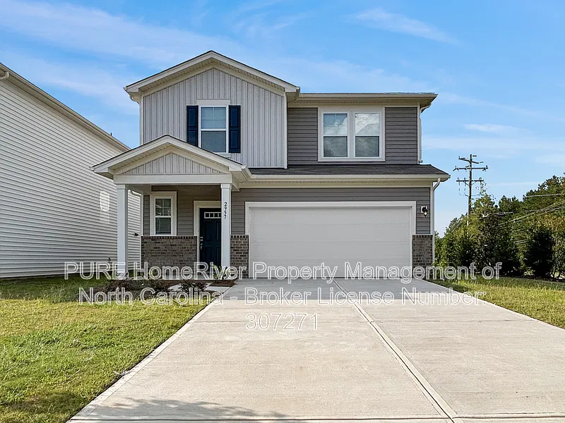 4 bed, 2.5 bath, 1889 sqft, $2,225 — Photo 1
