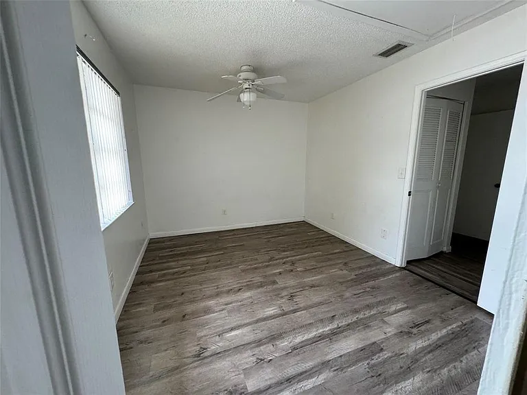834 Banks Rd — Photo 13