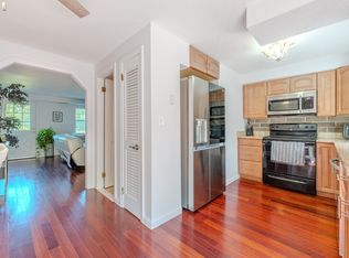 6 Morgan Dr, Haverhill, MA 01832
