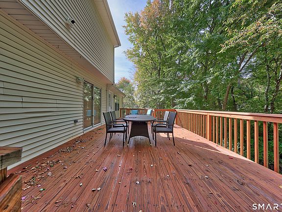 4th image of 237 Broadbridge Road