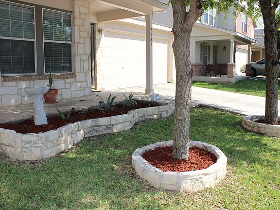 3rd image of 7831 Oakdale Park