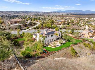 5556 Papagallo Dr, Oceanside, CA 92057