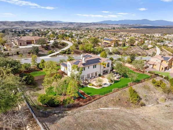 5556 Papagallo Dr, Oceanside, CA 92057