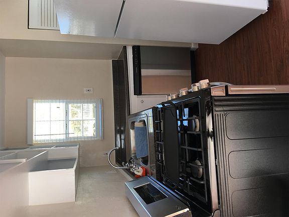 4th image of 342 14th St 342 14th Street Deposit #875