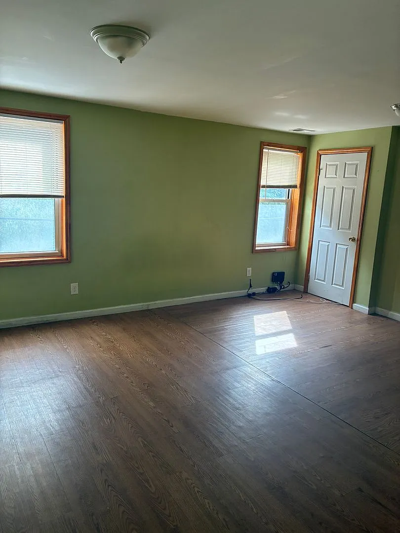 53 Bates St 1 & 2 — Photo 4