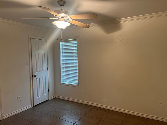 3rd image of 2612 Park St #C