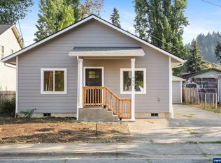 435 Oak Ter, Sweet Home, OR 97386