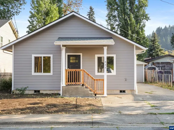 435 Oak Ter, Sweet Home, OR 97386