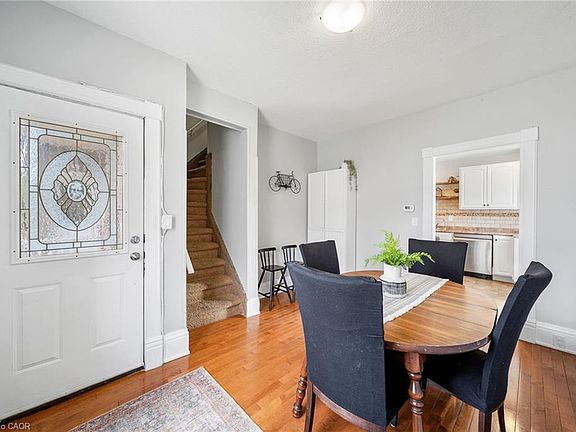2nd image of 3 Lloyd St #B