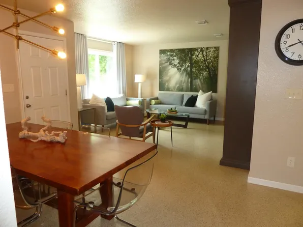 2214 Bristol Dr, Austin, TX 78723