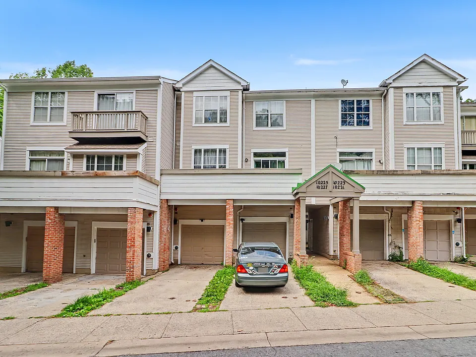 10225 Cove Ledge Ct