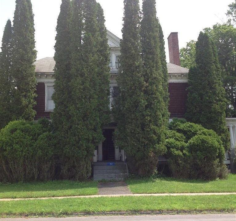 1st image of 22 Wells Ave