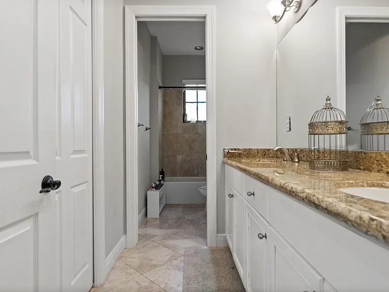 9521 Eden Mnr — Photo 72