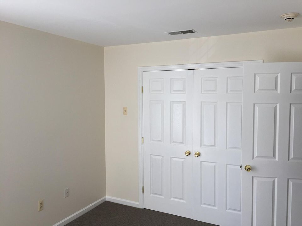 2nd image of 75 Main St #A