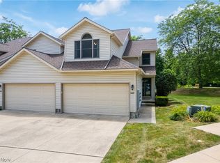 1047 Parsons Rd, Grafton, OH 44044