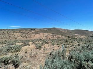 Nka Roza Hill Dr, Yakima, WA 98901