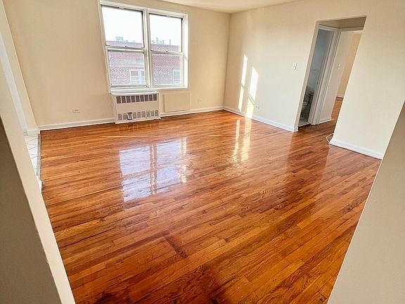 3rd image of 14219 Barclay Ave #2D