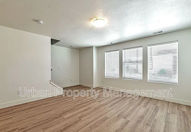 8347 S Durham St #1 — Photo 7