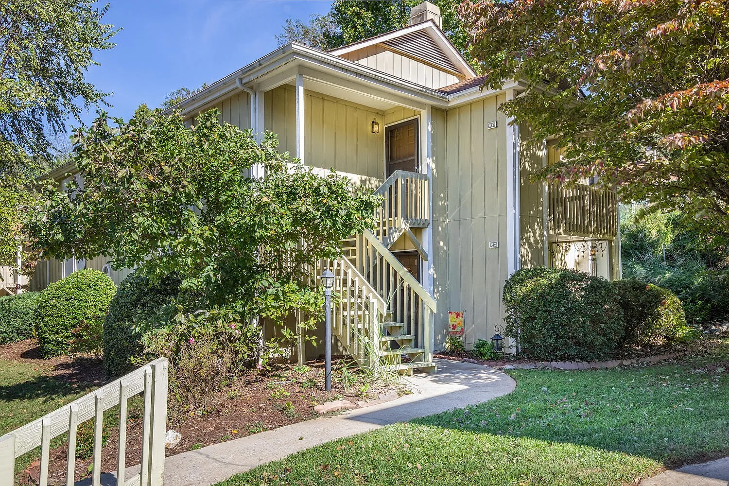 Lovely South Asheville Condo — Photo 1