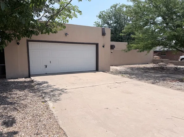 607 Caminito Dr, Roswell, NM 88201