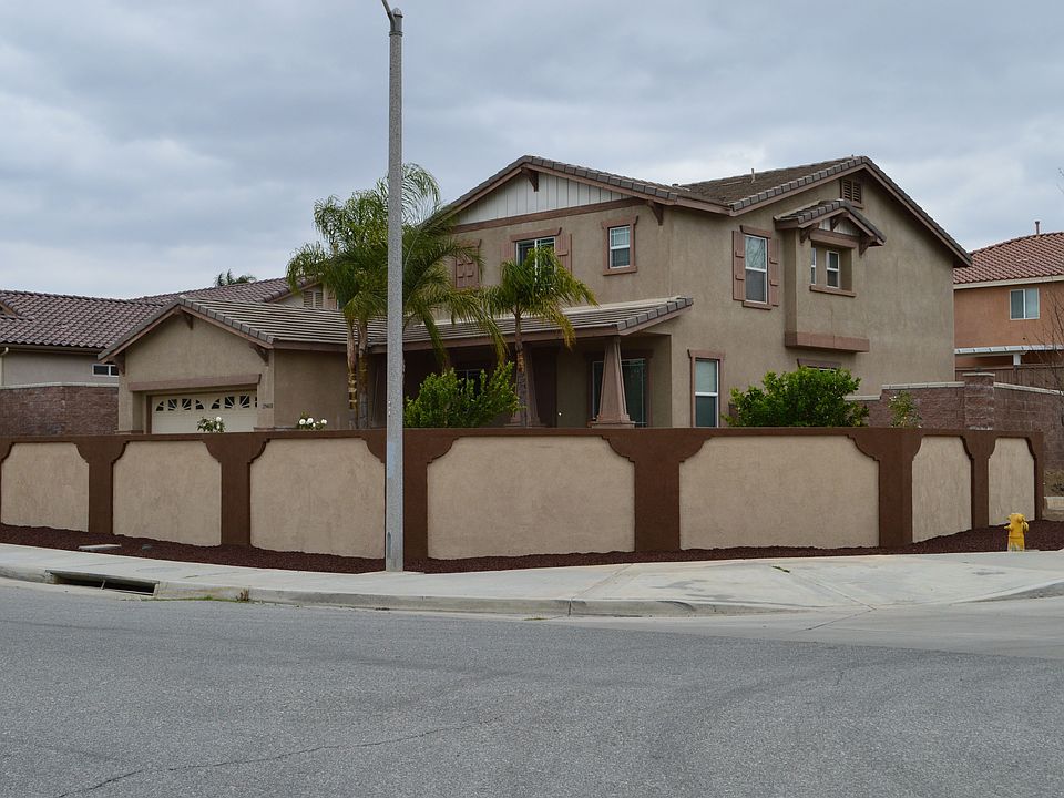1st image of 29460 Woodbine Ln