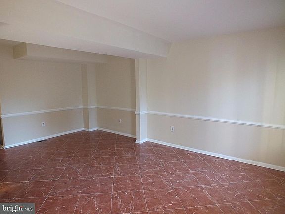 4th image of 15023 Catalpa Ct
