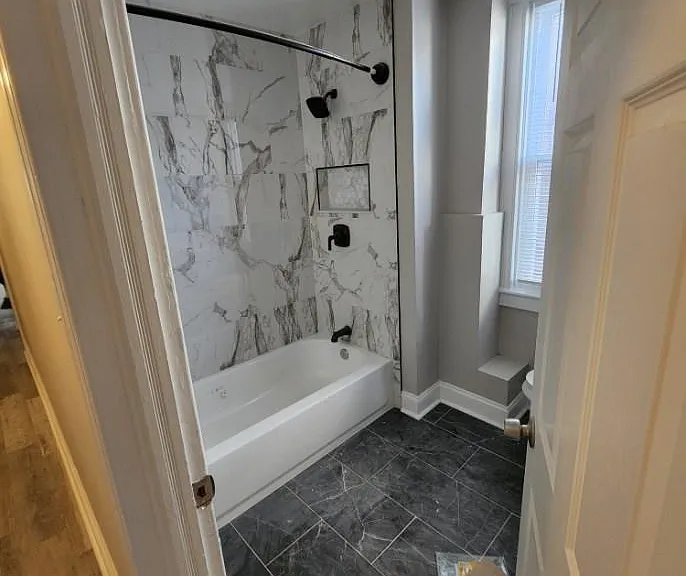 Full bathroom