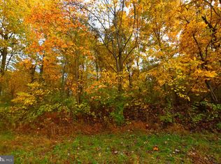 4424 Lynwood Dr, Spring Grove, PA 17362