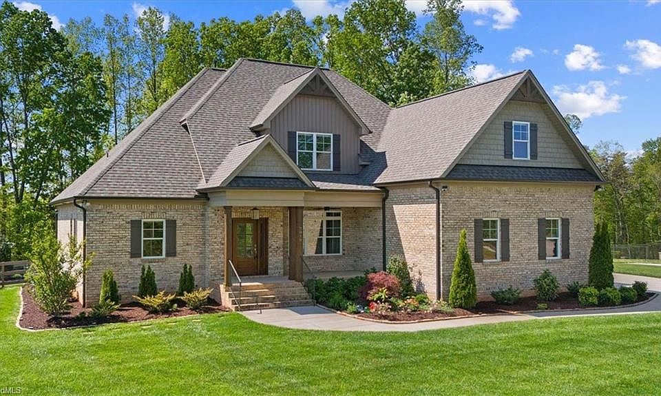 1st image of 7819 Backridge Dr