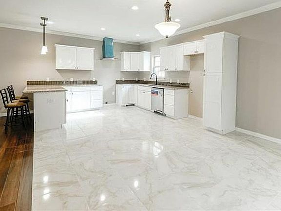 4th image of 3725 Avenue I