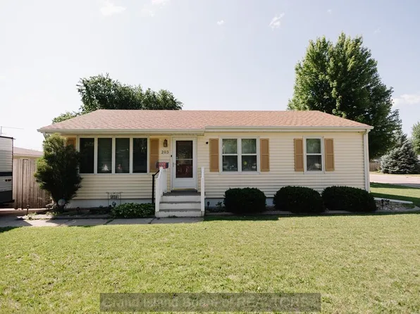 203 E 19th St, Grand Island, NE 68801