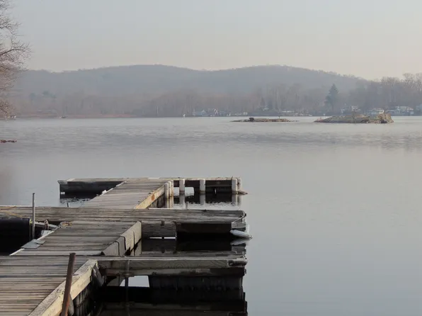 14 Cabin Spring Trl, Andover, NJ 07821