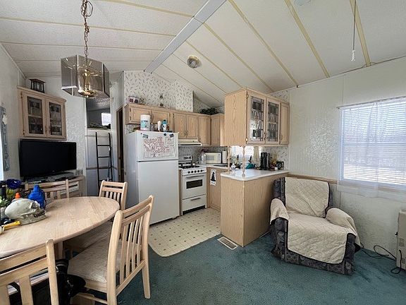 4th image of 2795 E 28th Rd Lot 1470