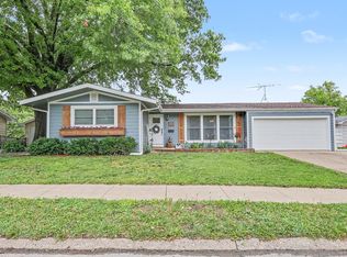 606 Madison St, Pella, IA 50219
