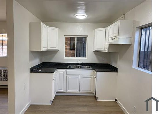 3rd image of 3506 12th Ave #1