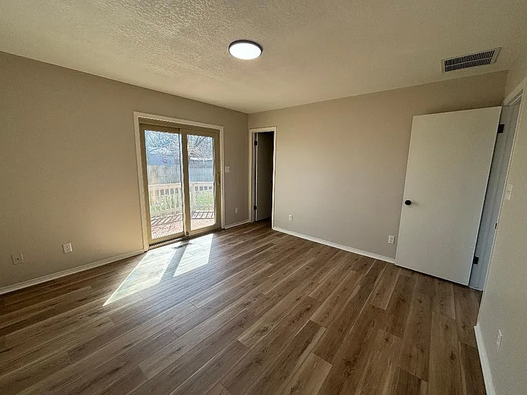 4705 N Derek Ct — Photo 12