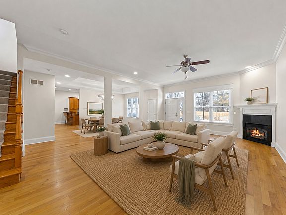 3rd image of 120 W Porter Ave
