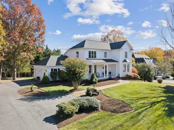 3632 Victoria Ln, Keswick, VA 22947