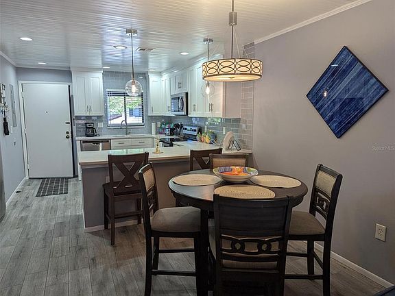 3rd image of 1634 Stickney Point Rd #2