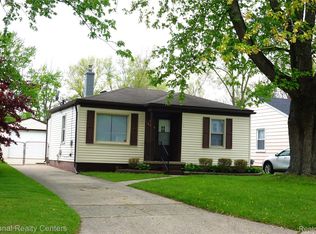 18505 Deering St, Pinckney, MI 48169