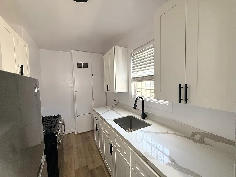 6106 10th Ave #6106 — Photo 4