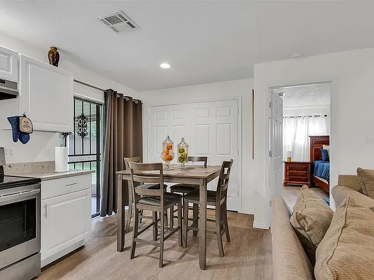 2207 Elizabeth Dr — Photo 5
