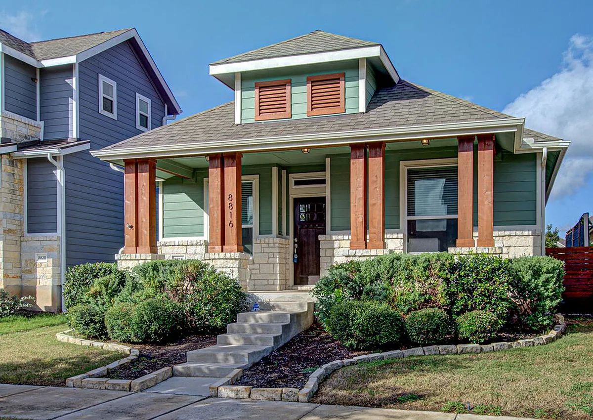 Building Photo - 8816 Blaze Dr