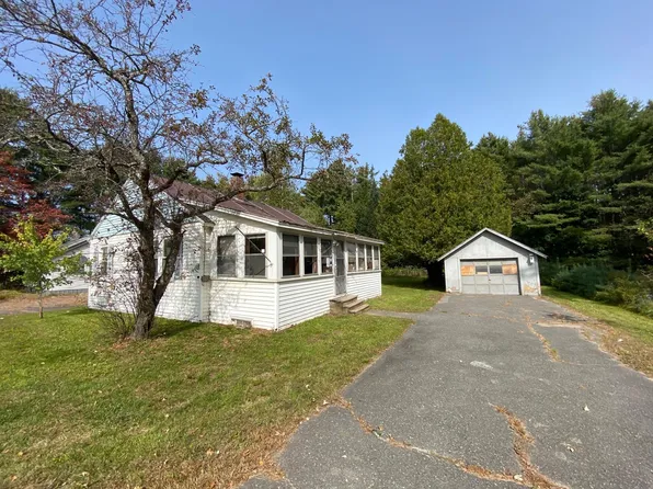 121 Park Street, Milo, ME 04463