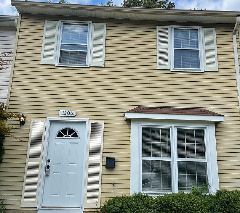 1st image of 1206 Stonewood Ct