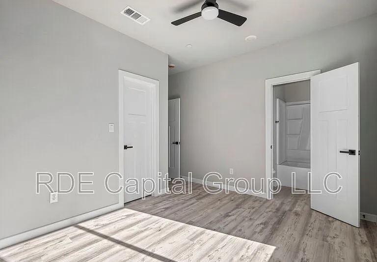 948 Corinth Street Rd #3 — Photo 35