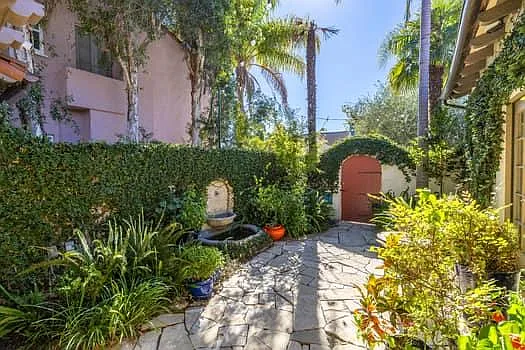 5 bed, 2659 sqft, $15,500 — Photo 3
