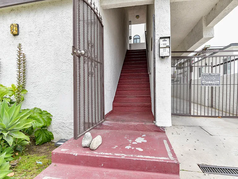 1021 Linden Ave #6 — Photo 28