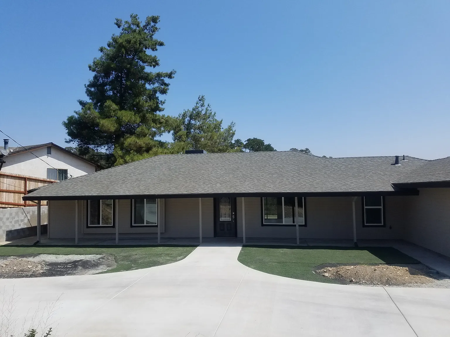 2479 Hartvickson Ln photo 1