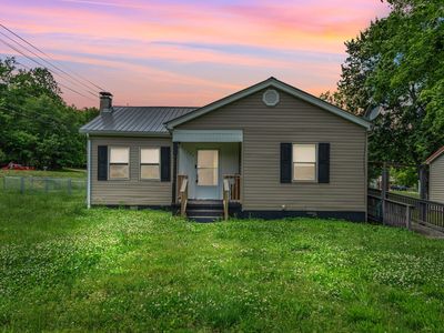 100 Park Cir, Waverly, TN, 37185